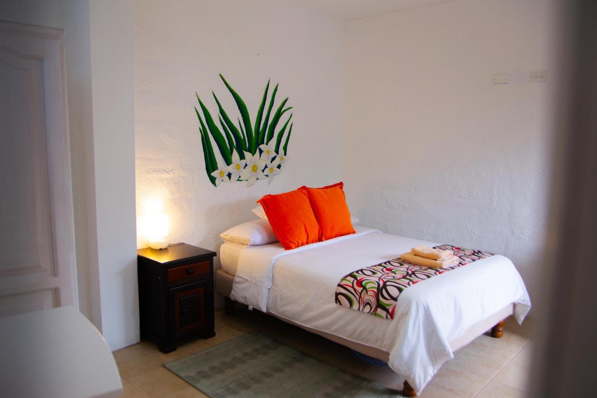 Hotel Miconia Puerto Baquerizo Moreno Exterior photo
