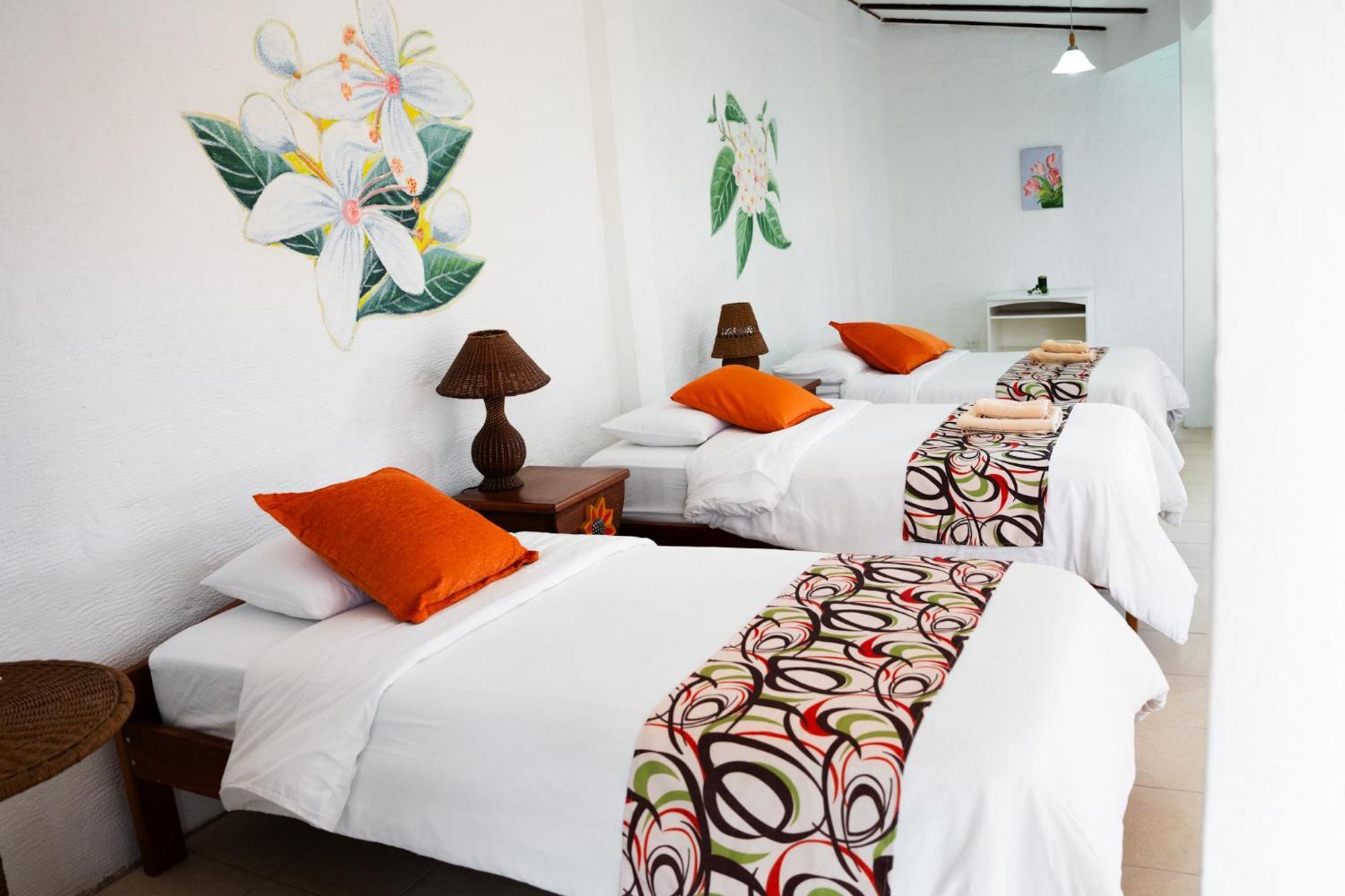 Hotel Miconia Puerto Baquerizo Moreno Exterior photo